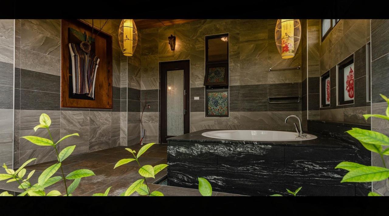 Apartmán 山花映水紅莊園民宿 Yuemei Exteriér fotografie